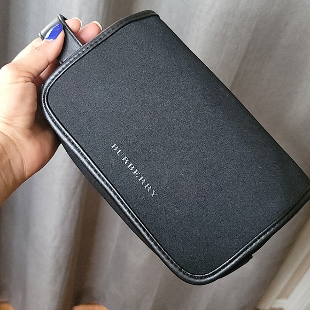 Burberry toiletry cosmetic bag nwot